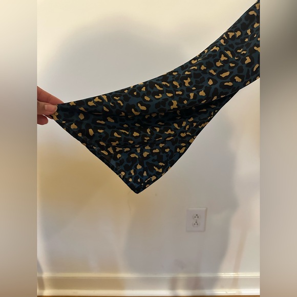 BCBG two piece shirt and skirt set size L/10 - Picture 5 of 9